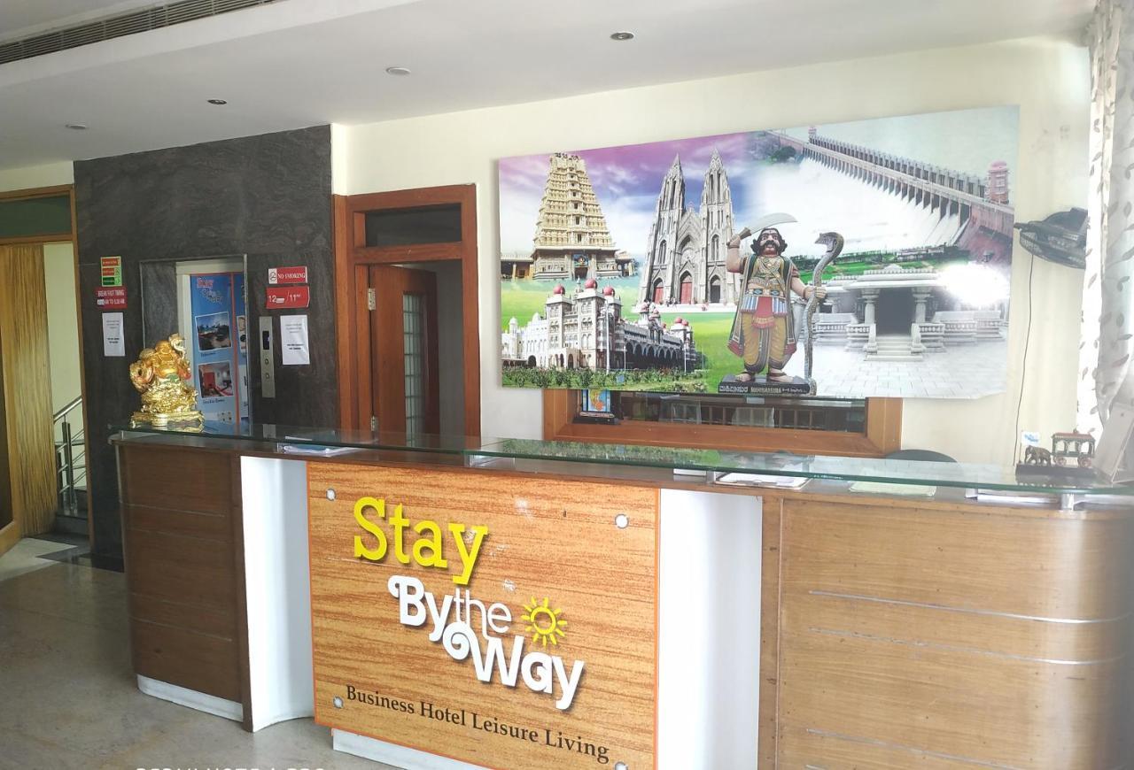 Hotel Stay By The Way マイソール エクステリア 写真